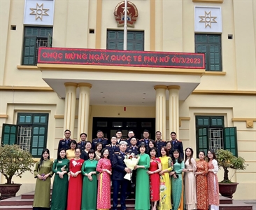 Công đoàn Viện KSND quận Nam Từ Liêm hưởng ứng tuần lễ áo dài